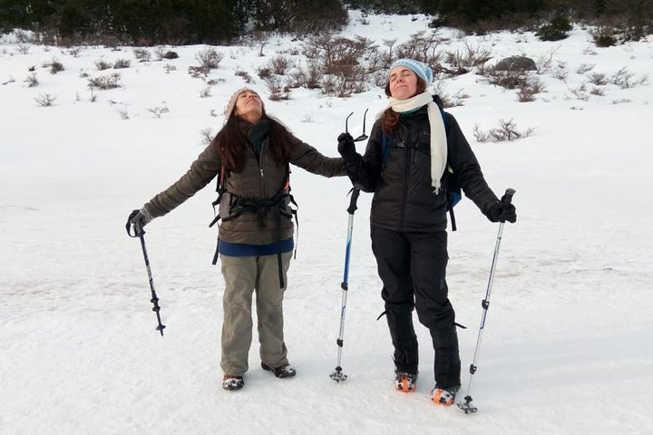 Trekking Emerald Lagoon - Image 2