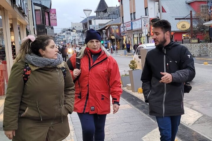 Ushuaia Walking Tour with Tastings of Tierra del Fuego - Image 2