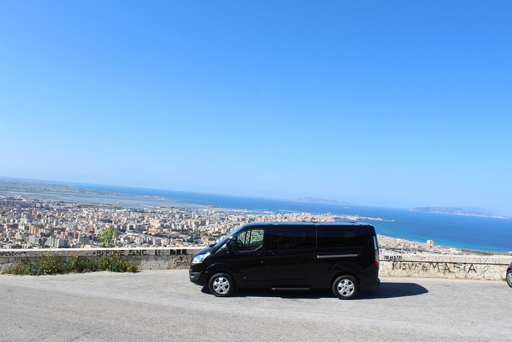 Transfer package from Trapani airport to Favignana (transfer + hydrofoil ticket) - Image 1