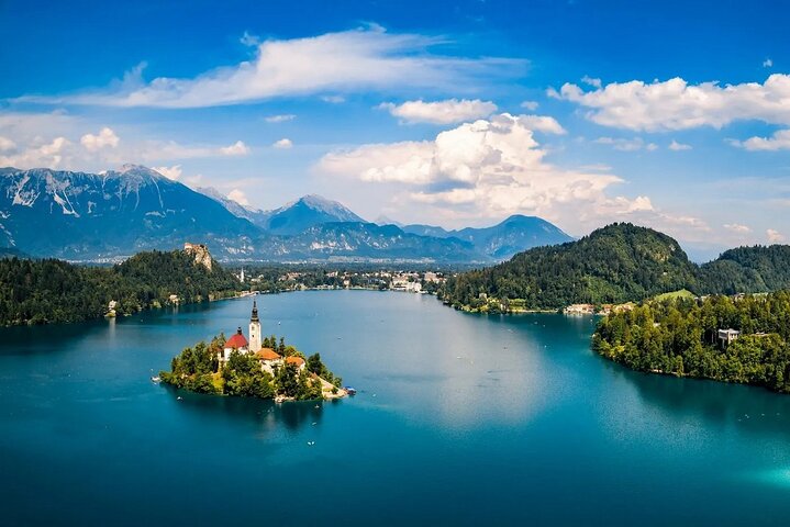 An amazing journey to Ljubljana capital city and marvelous Lake Bled - Image 1
