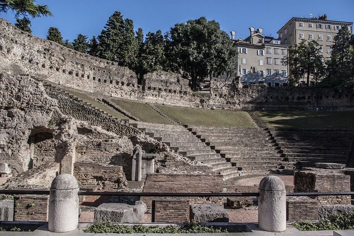 Explore highlights of Trieste on a private 3-hour walking tour - Image 4