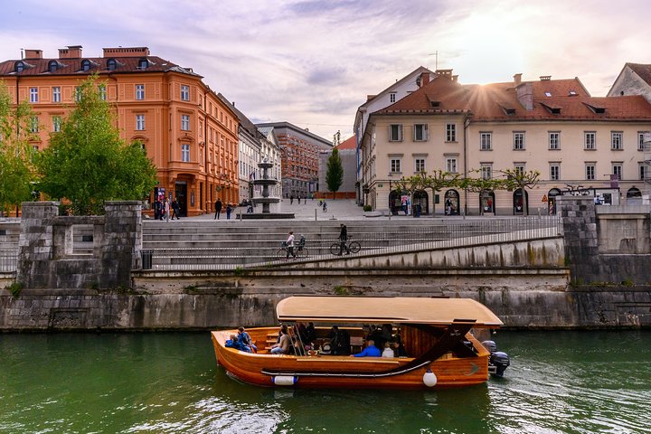 Ljubljana & Postojna cave | Private off cruise excursion from Koper - Image 4