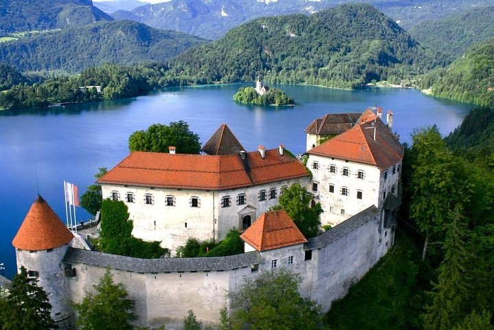 Magic Lake Bled & Charming Ljubljana from Trieste - Image 2