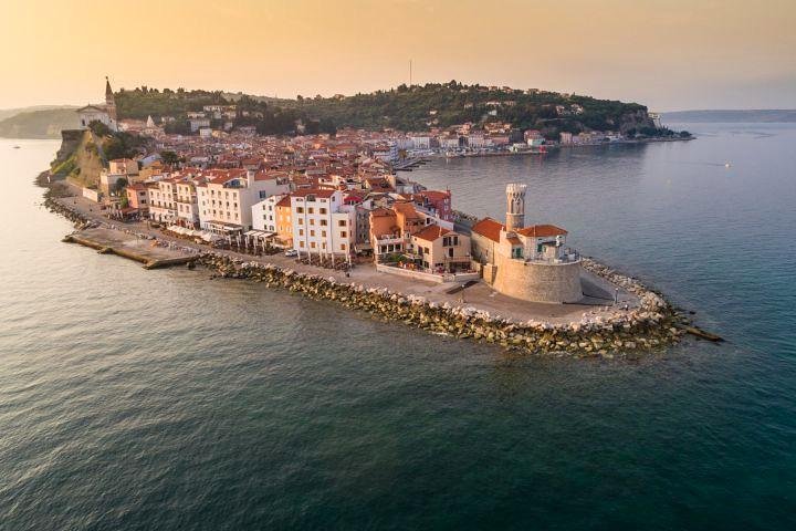 Piran & Panoramic Slovenian Coast Tour (up to 8 persons) - Image 1