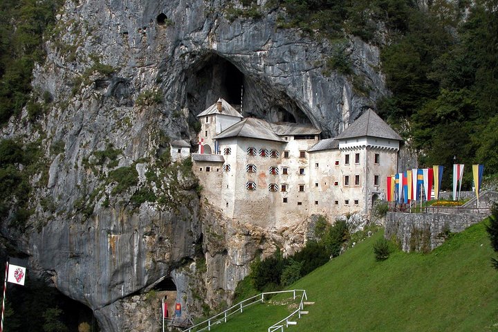 Postojna Cave & Predjama Castle - Image 5