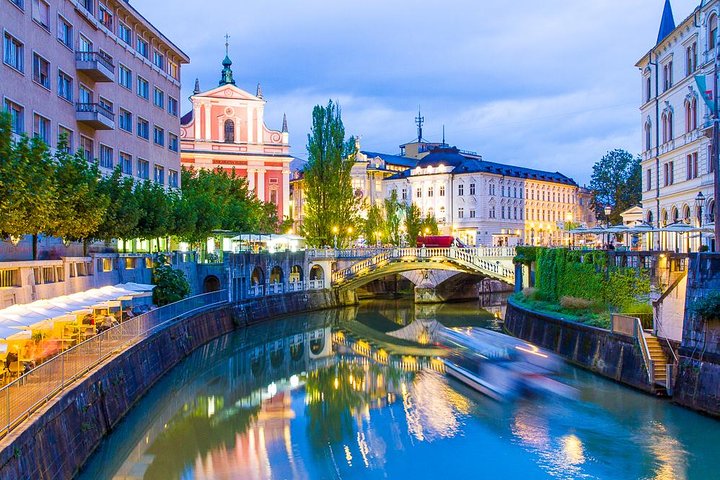 Private Tour: Lake Bled & Ljubljana from Koper - Image 4