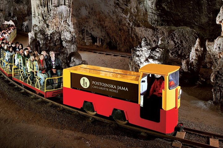 Private tour to Postojna cave from Trieste - Image 1