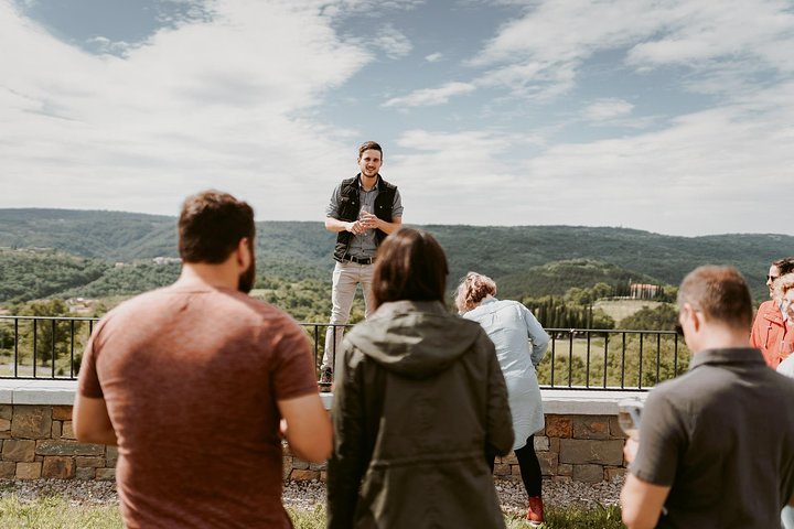 Wine Tour on the Coast - Image 1