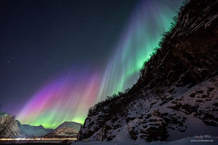 Northern Lights Chasing With Arctic Circle Tours, N-L Guarantee, Hot meal, Photo - Image 5