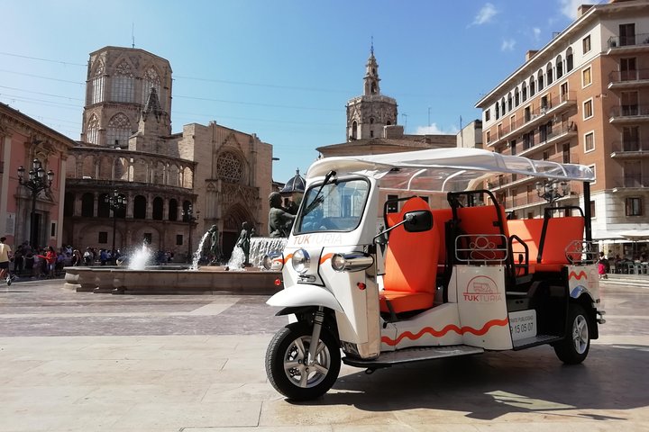 Discover Historical Valencia on Tuk Tuk - Image 1