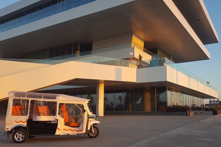 Discover Modern Valencia on Tuk Tuk - Image 4