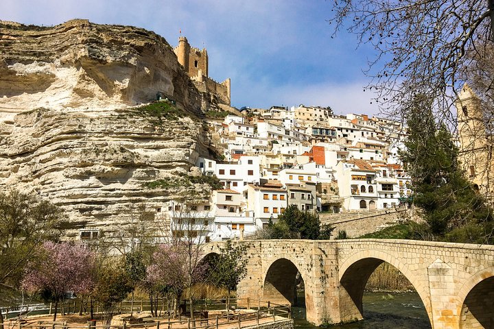 Valencian Caves with Boat Ride and Sagunto Private Day Trip - Image 5