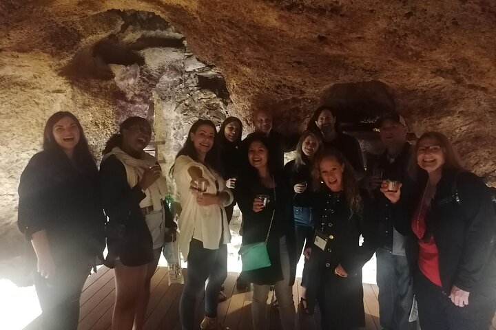 Valencian Caves with Boat Ride and Sagunto Private Day Trip - Image 2