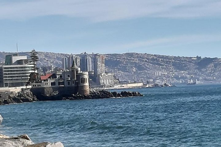 Pick up at the Pier and Valparaiso -Viña del Mar and transfer to the Airport - Image 2