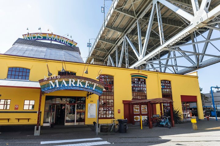 Best Vancouver Family Tour with Kids - Image 3