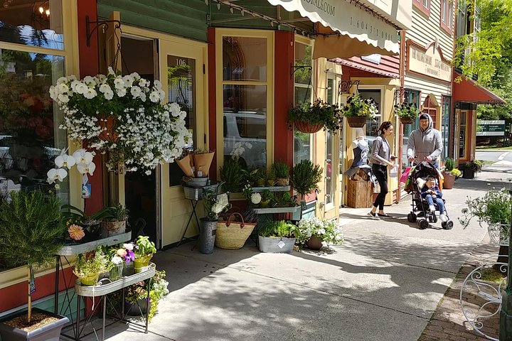 Fort Langley Magical Mystery & Vineyard Explorer Private Tour  - Image 3