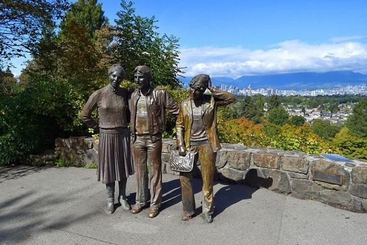 Private Luxury Vancouver Shore Excursion - Image 4