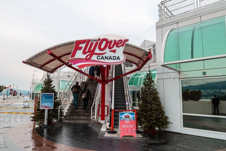 Private Vancouver City tour with Flyover Canada and Vancouver Lookout - Image 1