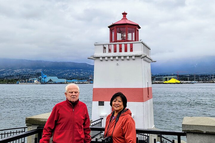 Private Vancouver Compact City Tour by Land and Water - Image 2
