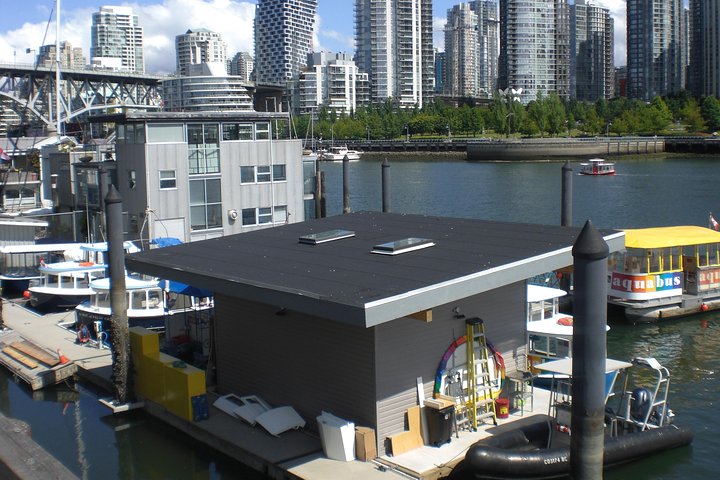 Vancouver City Finest plus Mountain Adventure (Full day Private Tour) - Image 3
