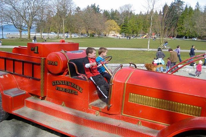 Vancouver city Sightseeing -Kids Special Tour Private - Image 2