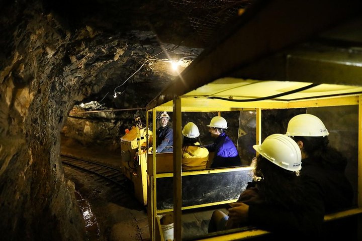Vancouver family tour Squamish with Porteau Cove and Britannia Mine Private - Image 1