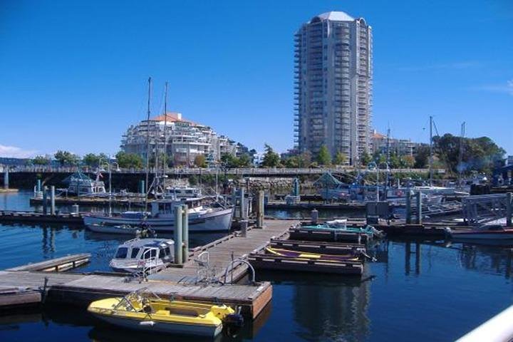 Vancouver to Nanaimo Harbour City Day Tour - Image 1