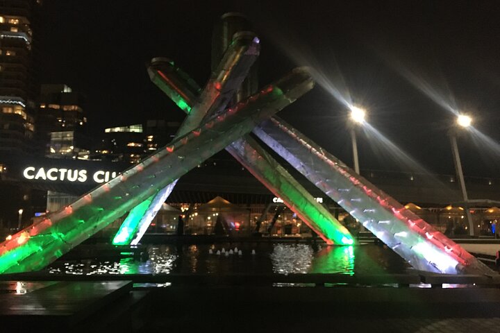 Vancouver Top Attraction city Highlight Tour Private - Image 1