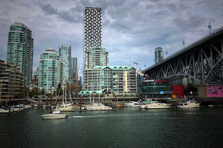 Vancouver Top Attraction city Highlight Tour Private - Image 4