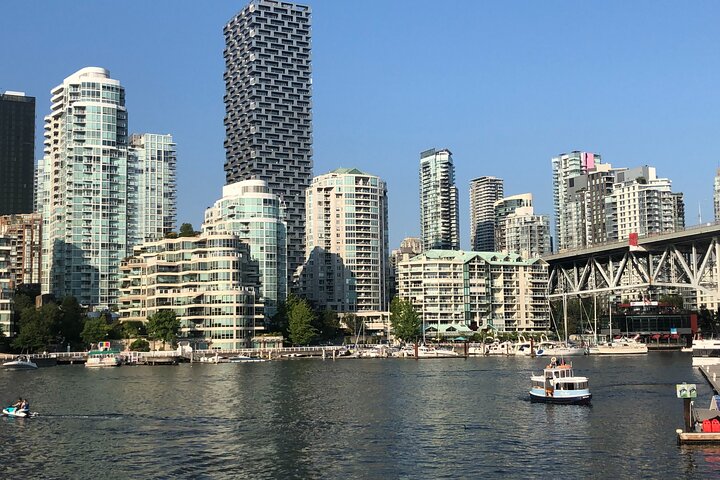 Welcome Vancouver City Tour under 89$ - Image 1