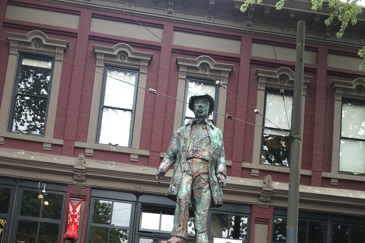 Welcome Vancouver City Tour under 89$ - Image 3