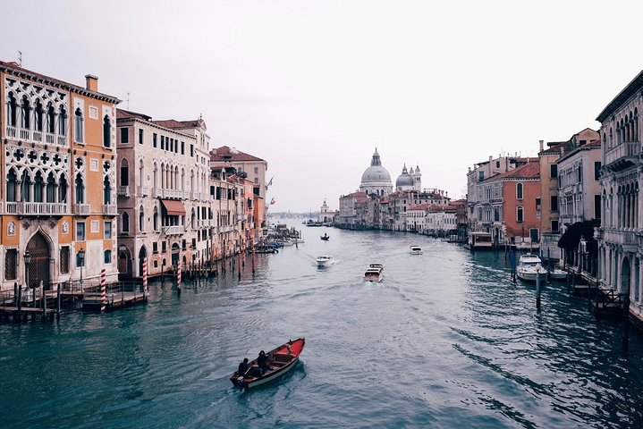 Best walking tour of Venice: main sights & secret spots known only by the locals - Image 5
