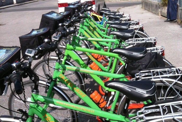 Bike rental in Venice - Image 1