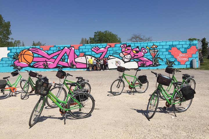 Bike rental in Venice - Image 4