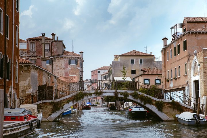 Discover Cannaregio district and the jewish ghetto - Image 3