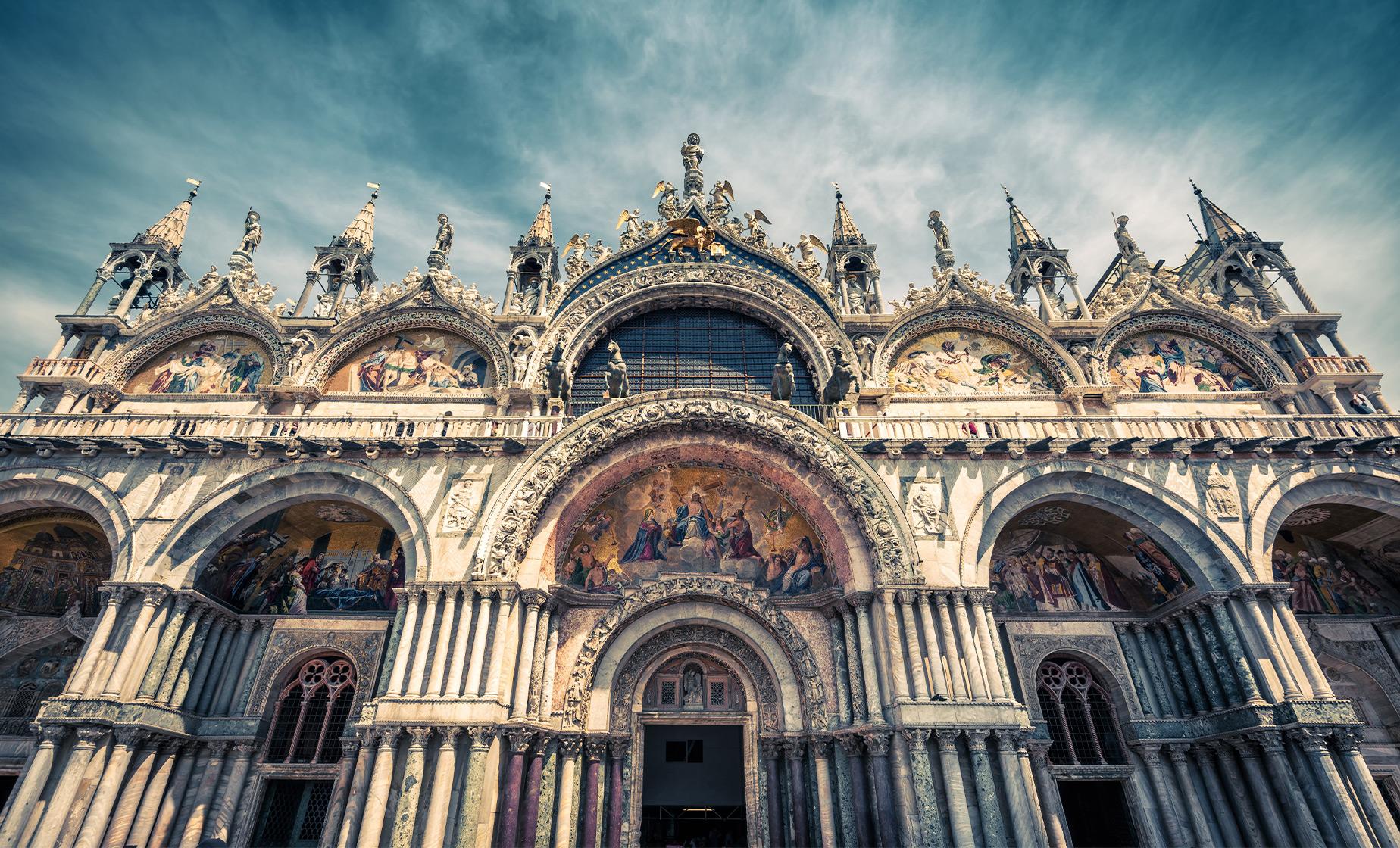 The Golden Basilica Skip-the-Line with Guide - Image 1