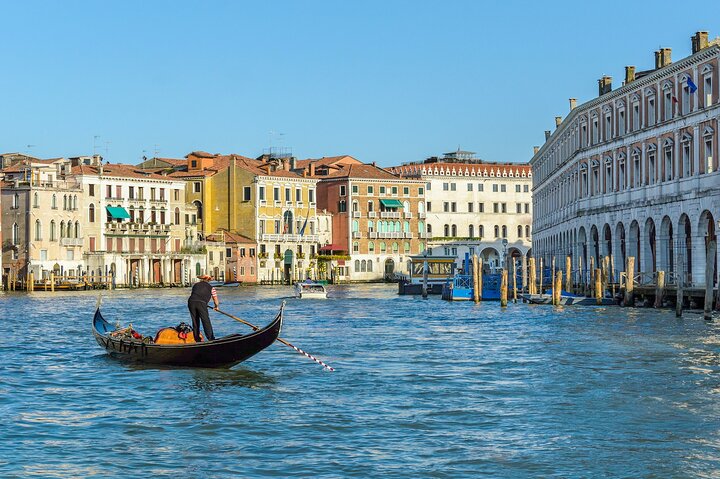 Venice Highlights Tour with Transfer to Trieste Port - Image 1