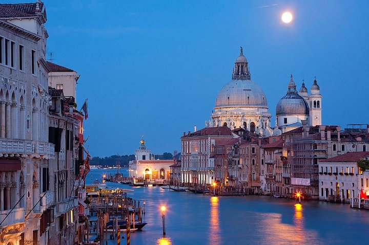 Venice: Private Gondola Tour - 30 minutes - Image 5