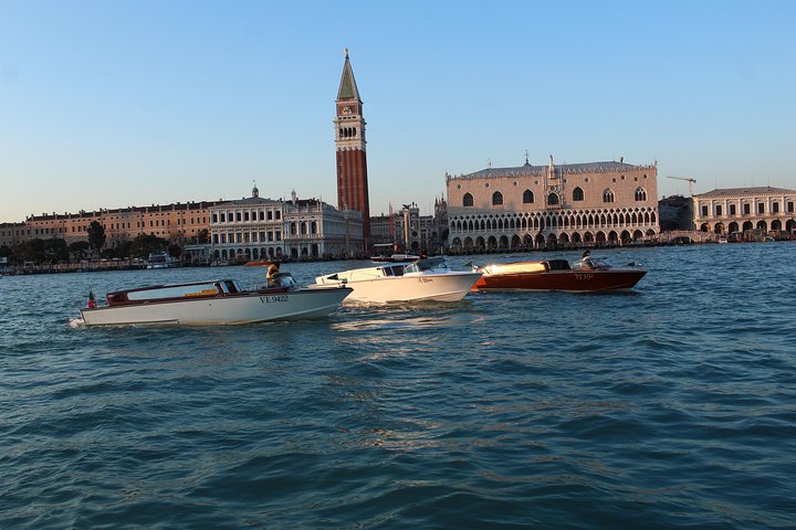 Venice Shared Arrival Transfer: Marittima Cruise Port to Central Venice - Image 2