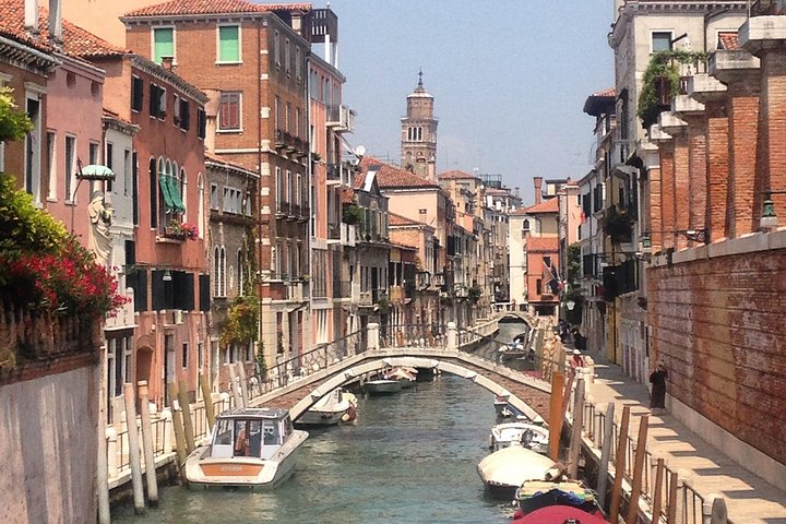 Welcome! Venice Sightseeing kickstart Tour with local guide, small group - Image 1
