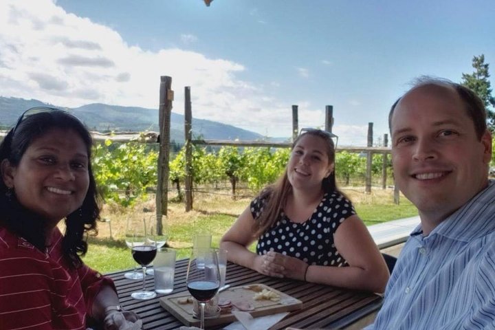 Cowichan Valley Wine Tasting: Explore Vancouver Island's New Wine Appelation - Image 3