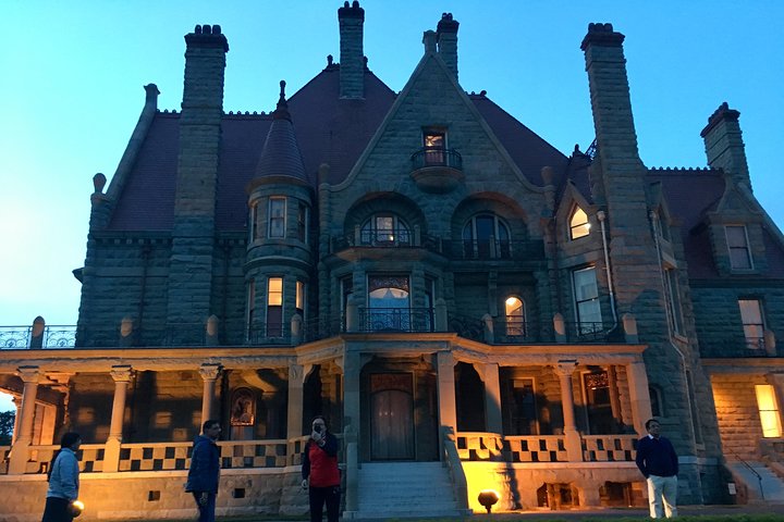 Enjoy A Private Tour of Beautiful Victoria! - Image 2