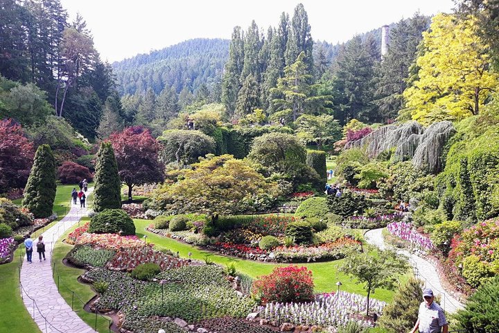 Private Butchart Gardens + Gardens at HCP Tour - Image 3