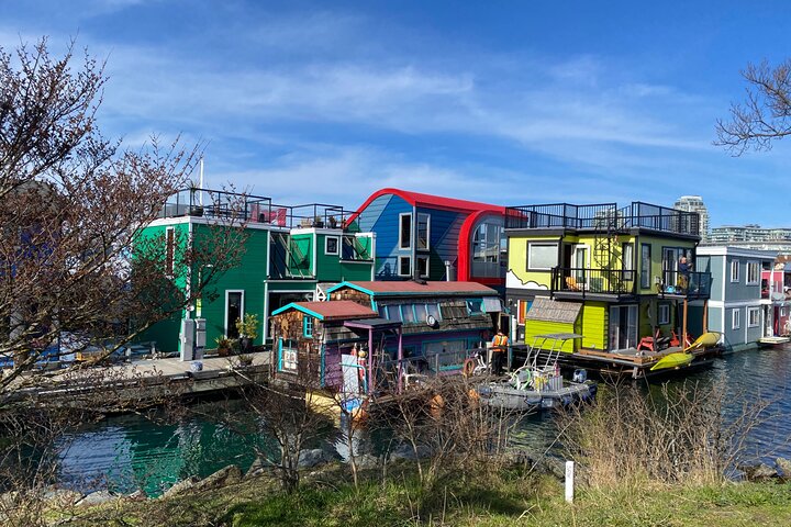 Private Tour of Victoria and to Butchart Gardens - Image 4