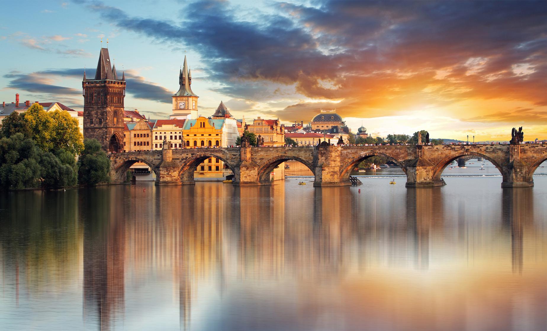 Best of The Golden City of Prague From Vienna - Image 1