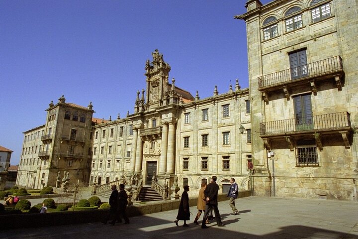 Santiago de Compostela and A Coruña Private Tour, Vigo Shore Excursion - Image 1