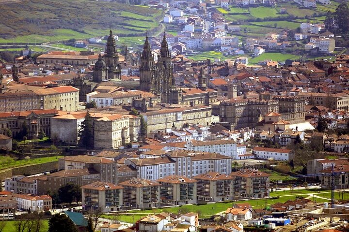 Santiago de Compostela and A Coruña Private Tour, Vigo Shore Excursion - Image 4