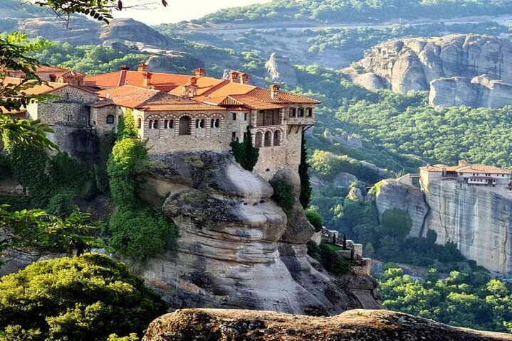 Private Full Day Tour to Meteora from Volos - Image 5