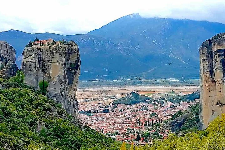 Private Full Day Tour to Meteora from Volos - Image 3
