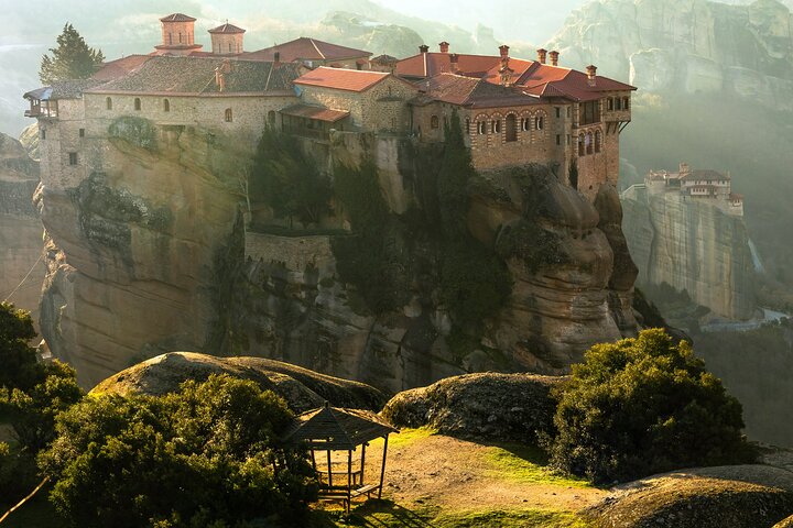 Private tour to Meteora rocks from Volos - Image 1